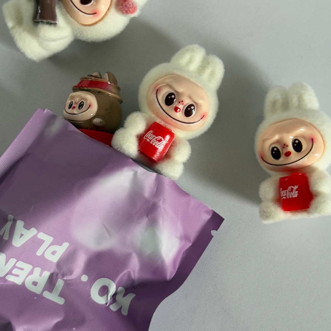 blind-box-labubu-minifigure