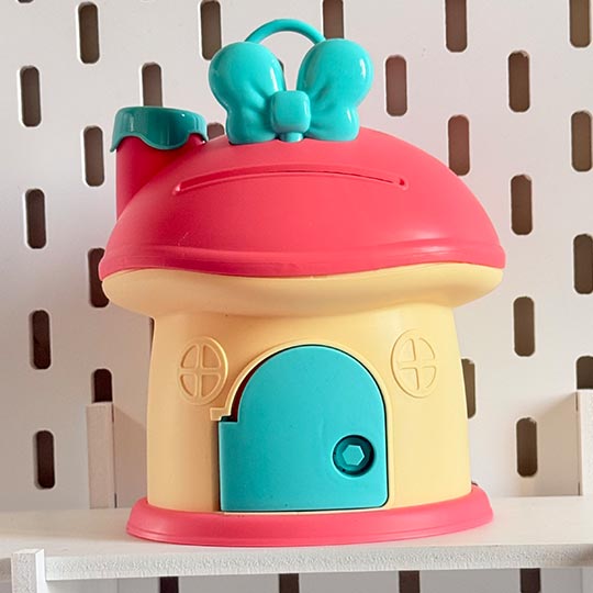 Disney-Palace-Piggy-Bank