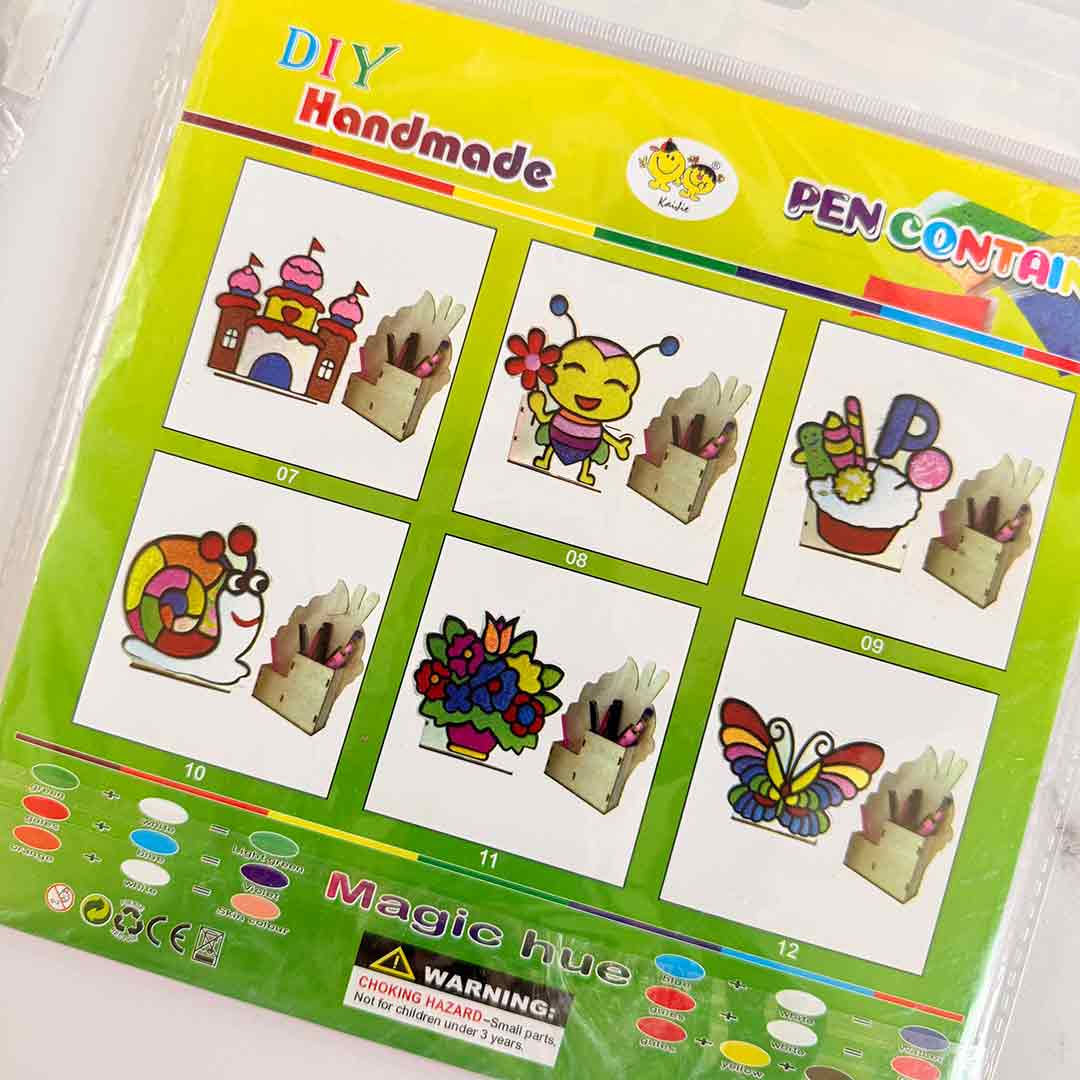 colorful-foam-painting-penholder