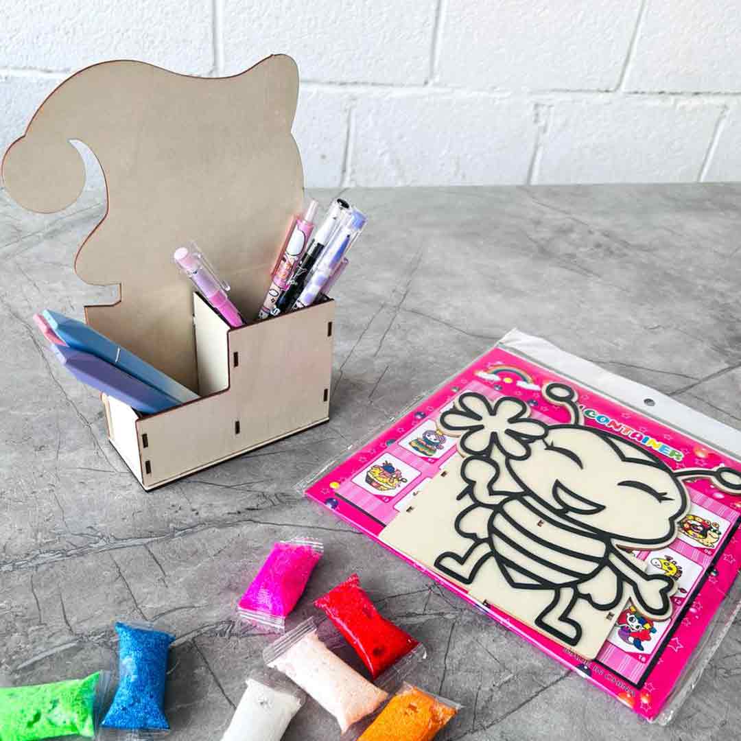 colorful-foam-painting-penholder