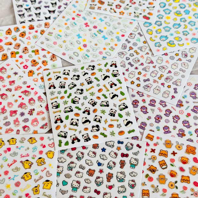 noctilucent-mini-nail-sticker