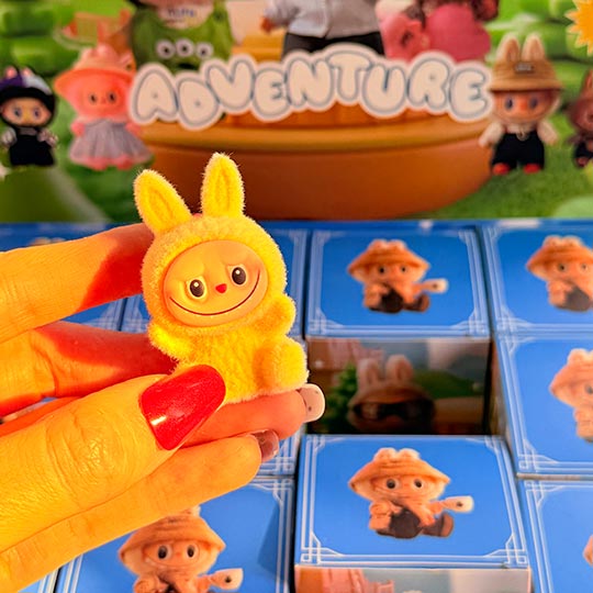 blind-box-labubu-minifigure