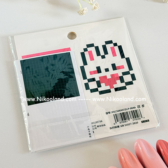 pixel-sticker-stand