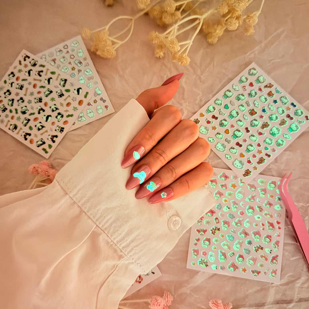 noctilucent-mini-nail-sticker